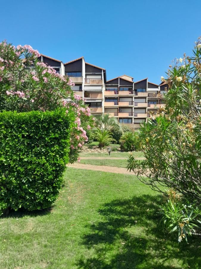 Joli 2 Pieces Sur Le Port Avec Piscine, Terrasse, Parking Apartment Capbreton